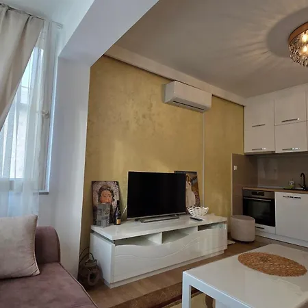 Dunja I Coka Apartament *